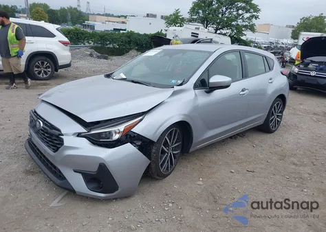 2024 Subaru Impreza Sport 5-Door z USA, uszkodzony, nr VIN JF1GUAFC4R8237895